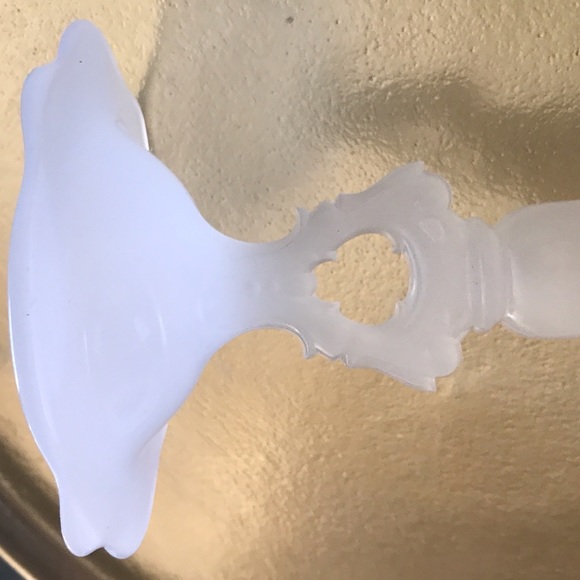 Antique Beaumont Fer-Lux Elegant Translucent White Glass Candlestick - Picture 9 of 9